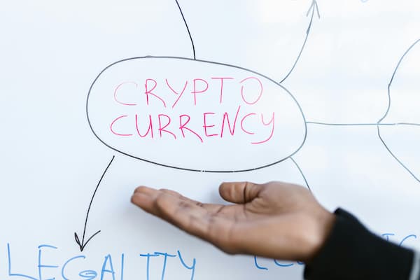 mt5的ea交易系统能在mt4里面用